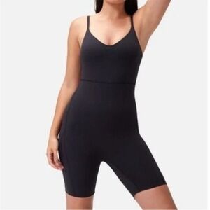 Outdoor Voices Zoom 8" Bodysuit Black Size Small Gym Workout Pilates Athleisure